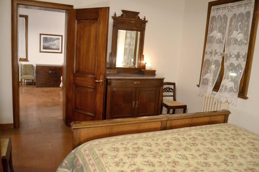 Corte Ginepro Roncoferraro Pokoj fotografie